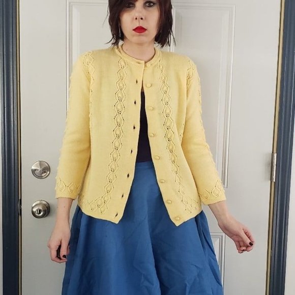 Vintage Sweaters - 60s Yellow Wool‎ Cardigan